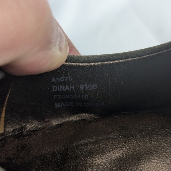 COACH Model Dinah Heel Green Suede Women Pumps Size 9.5 - Picture 10 of 10